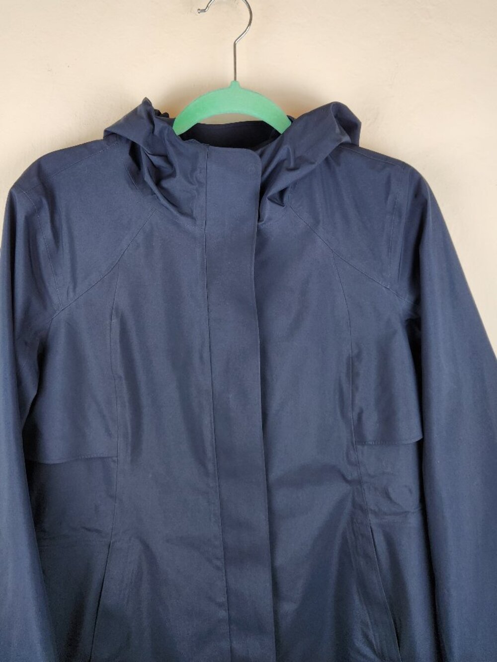 Lululemon Navy Blue Rain Rebel Hooded Jacket sz 8 - Picture 3 of 14